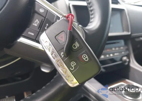 2017 Jaguar F-Pace S из США, поврежденный, VIN SADCM2BV0HA082392